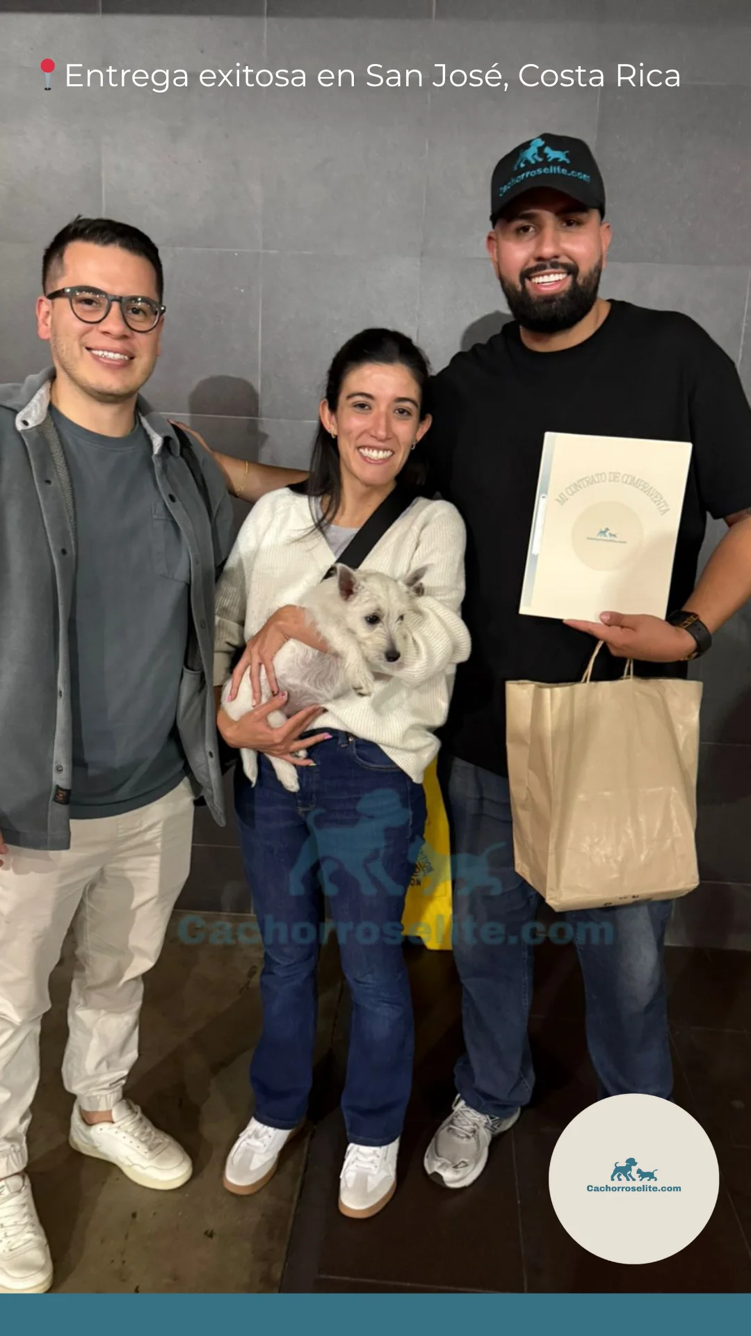 persona feliz con cachorro westy westie Clientes felices cachorroselite