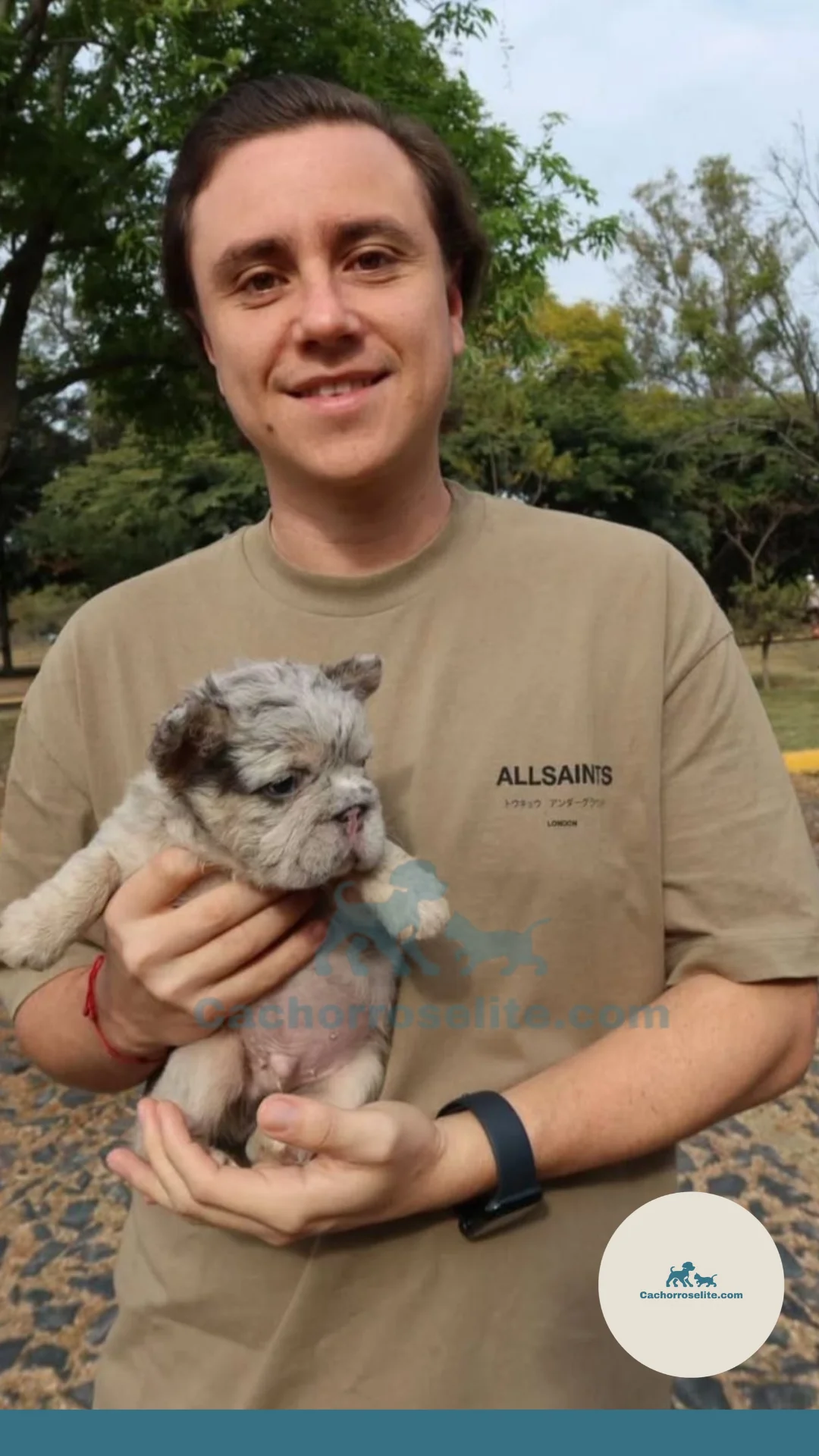 persona feliz con cachorro bulldog frances big rope fluffy merle Clientes felices cachorroselite
