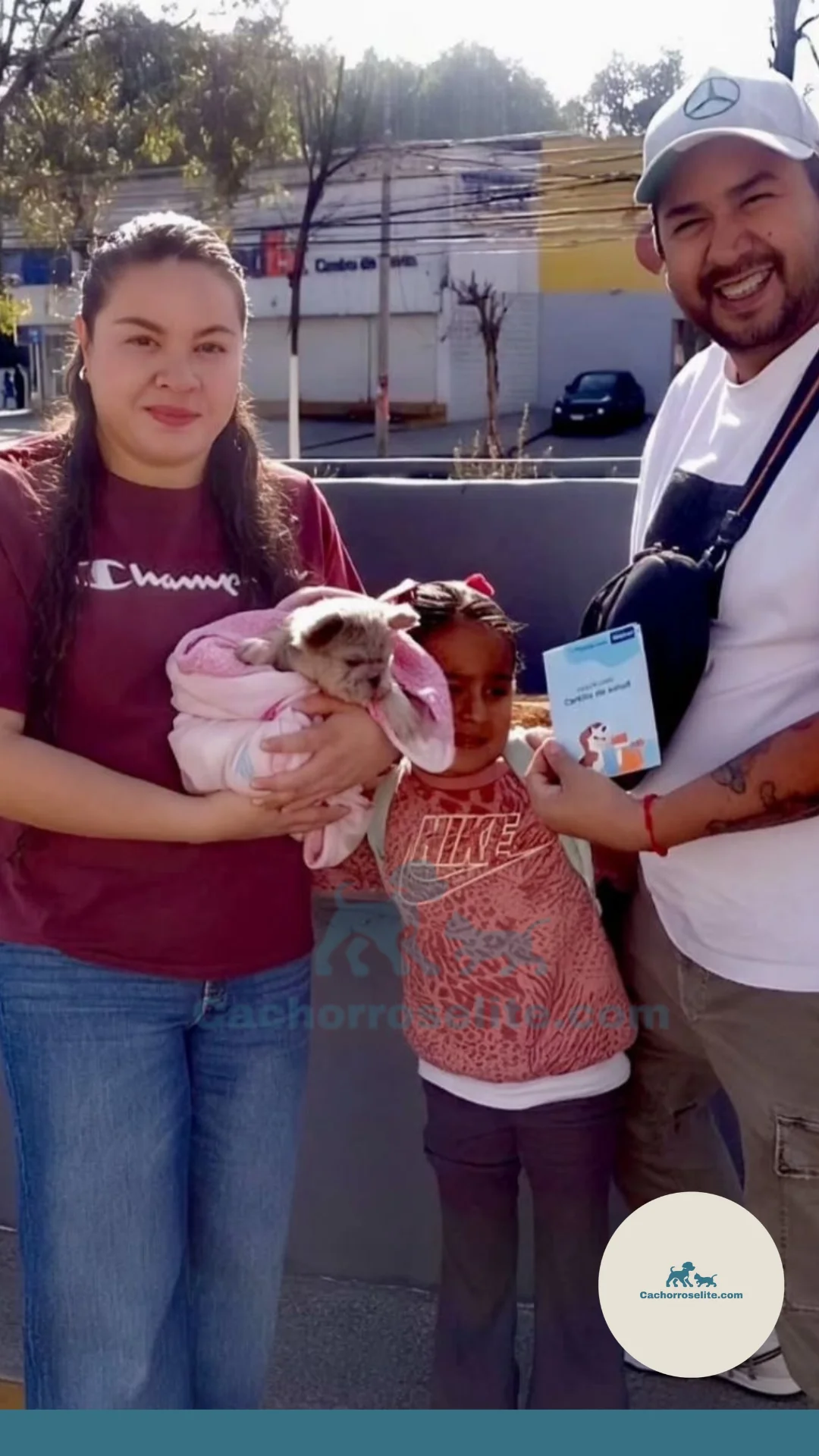 persona feliz con cachorro bulldog frances fluffy Clientes felices cachorroselite